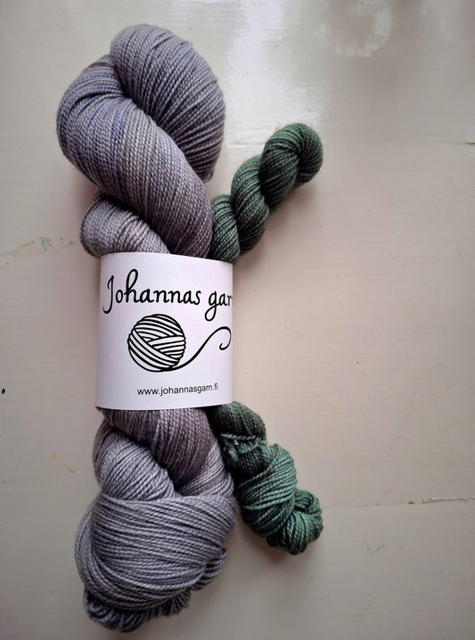 Mellangrå + mörkgrön