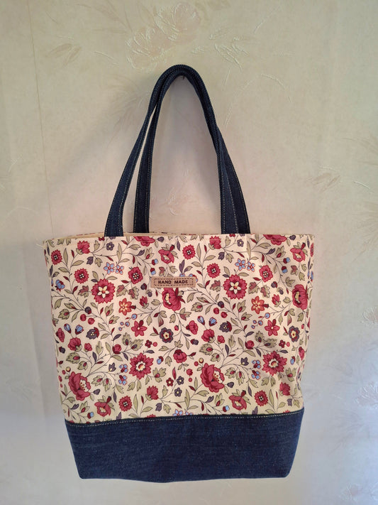 Projektväska, blommor + blå jeans
